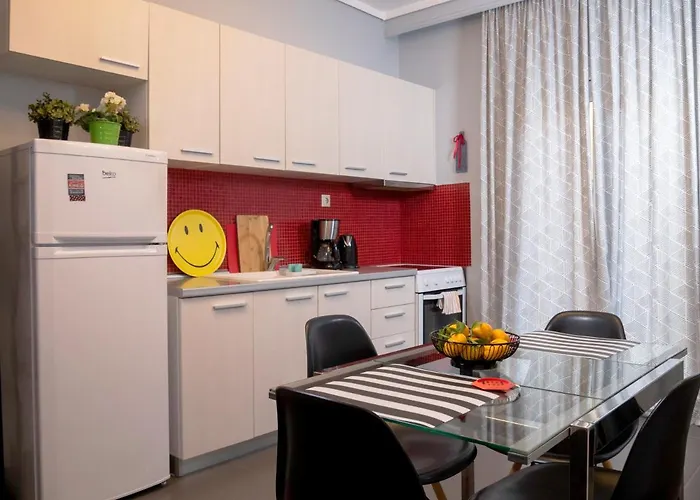 Central Terrace Modern Apartment